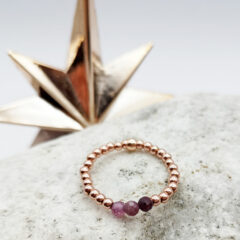 ring hämatit rosé mit rubin
