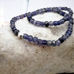 armband iolith mit kreuz