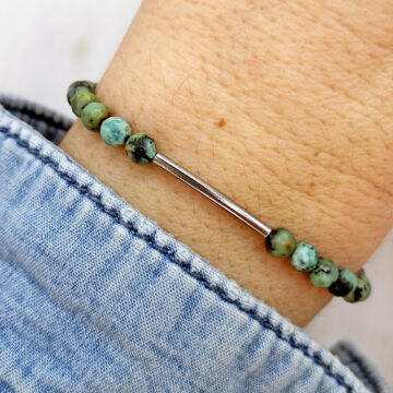 armband mit türkis und Roehrchen aus Edelstahl und mit Ziehverschluss